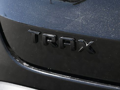 New 2026 Chevrolet Trax LT w/ LPO, Blackout Package image 12