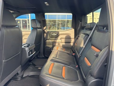 Used 2021 GMC Sierra 1500 AT4 w/ AT4 Value Package AWD/4WD image 13