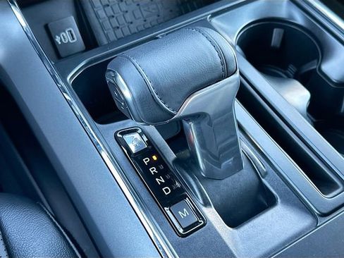 Used 2025 Ford F150 Lariat w/ Equipment Group 502A High image 17