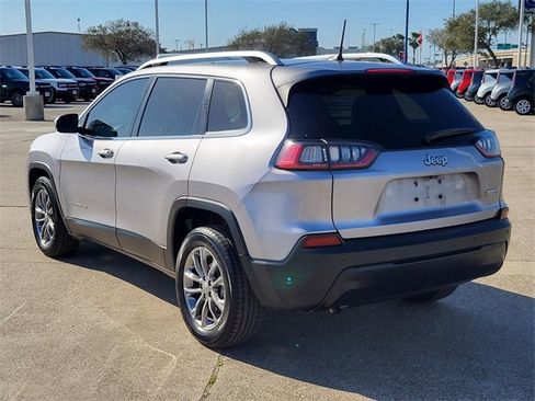 Used 2020 Jeep Cherokee Latitude Plus image 20