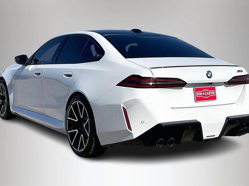 Used 2026 BMW M5 w/ Executive Package image 4