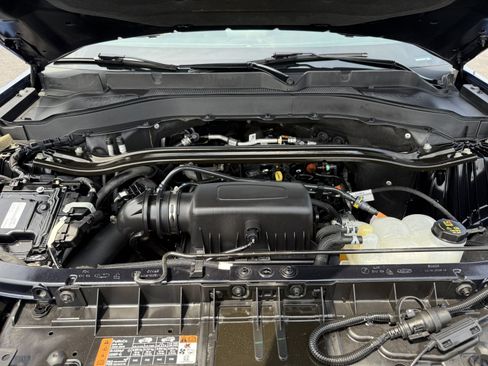 Used 2022 Ford Explorer ST-Line w/ Class IV Trailer Tow Package image 43