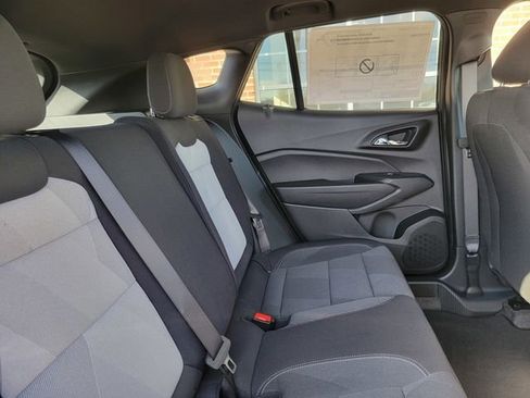 New 2026 Chevrolet Trax RS w/ Sunroof Package image 15