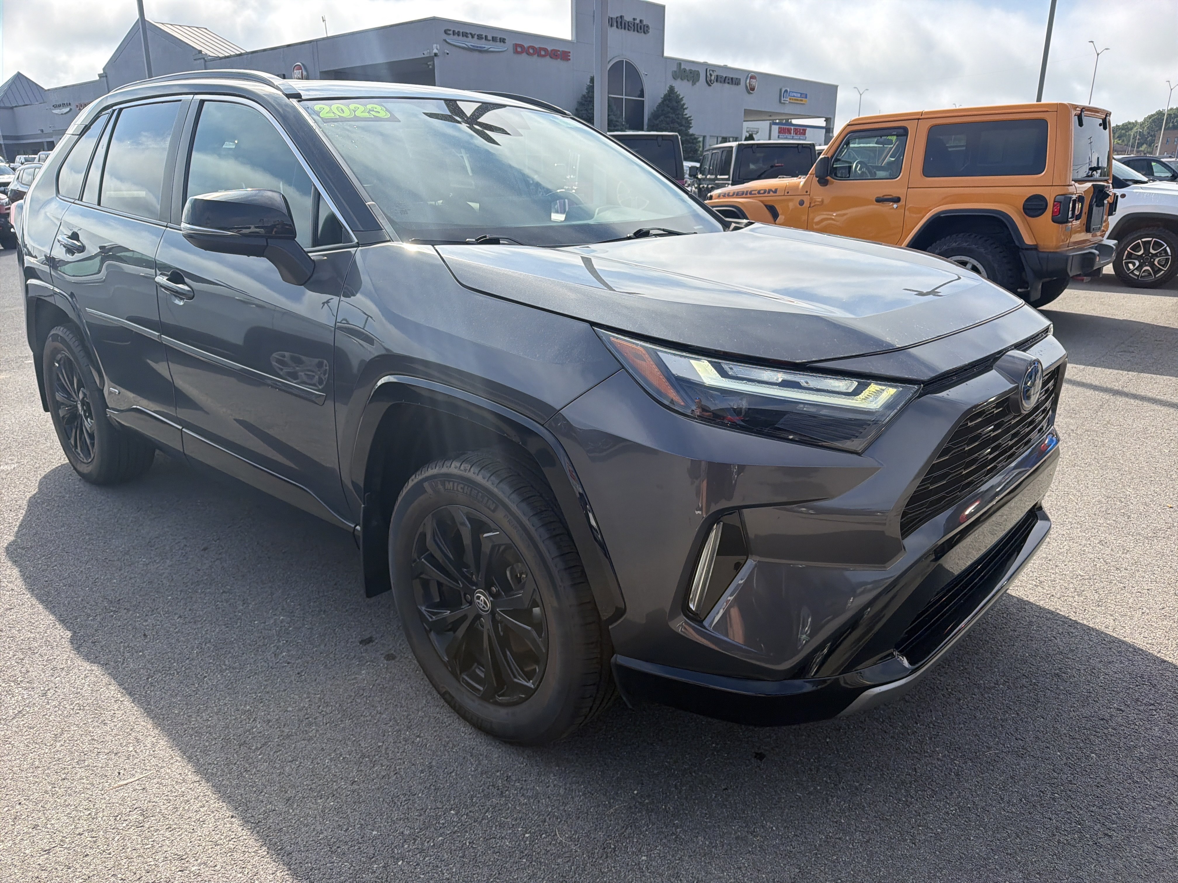 Used 2023 Toyota RAV4 XSE w/ XSE Grade Weather Package AWD/4WD image 3