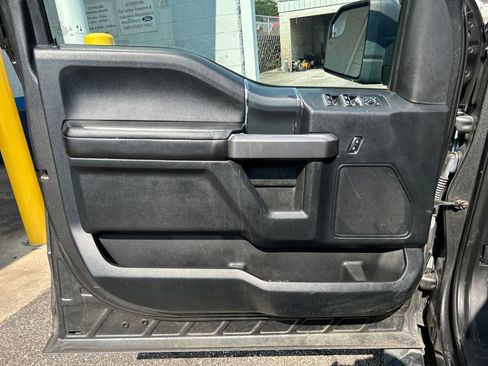 Used 2019 Ford F150 XLT w/ Equipment Group 302A Luxury RWD image 7