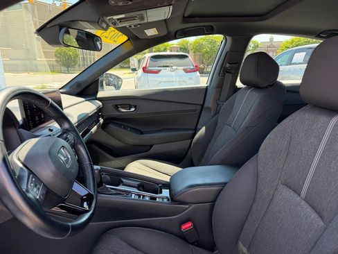 Used 2023 Honda Accord Sport image 7