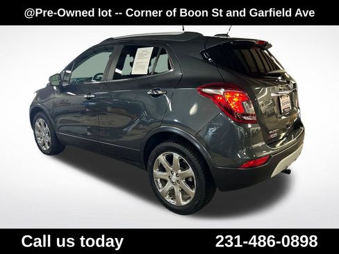 Used 2018 Buick Encore Essence w/ Experience Buick Package AWD/4WD image 3