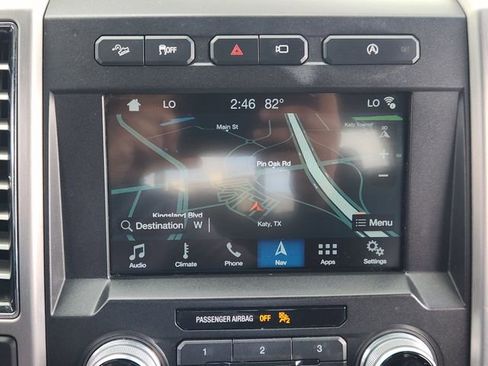 Used 2018 Ford F150 Platinum w/ Equipment Group 701A Luxury image 14