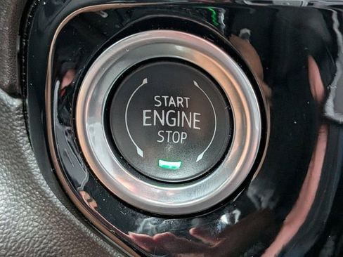 Used 2025 Chevrolet Silverado 1500 LT image 29