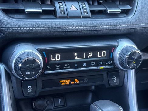 Used 2021 Toyota RAV4 XLE Premium w/ Carpet Mat Package (TMS) image 29