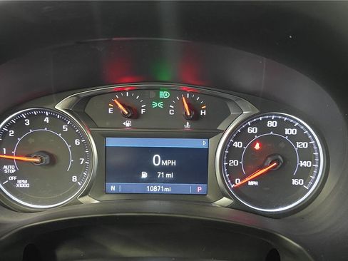 Used 2024 GMC Terrain SLT image 10