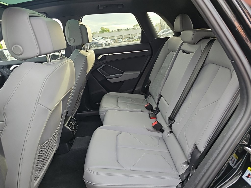 Certified 2025 Audi Q3 2.0T Premium w/ Convenience Package AWD/4WD image 12