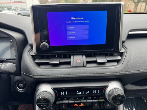 Used 2025 Toyota RAV4 XLE w/ Convenience Package AWD/4WD image 21