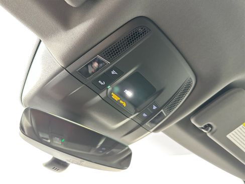 Certified 2024 Porsche Taycan 4 Cross Turismo image 23