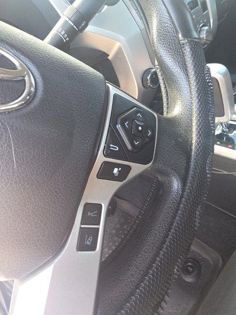 Used 2020 Toyota Tundra SR5 w/ SR5 Upgrade Package AWD/4WD image 12