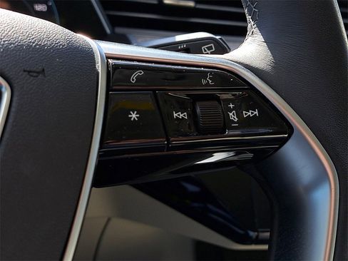 Certified 2024 Audi Q8 e-tron Premium Plus w/ Premium Plus Package image 9