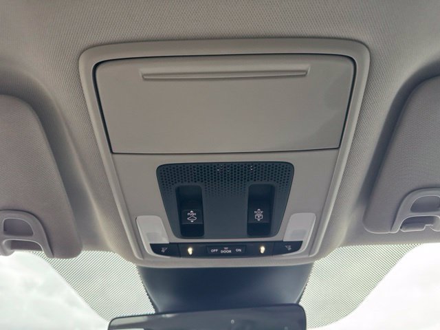 Used 2023 Honda Pilot Touring image 21