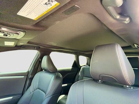 Used 2026 Toyota Crown Signia w/ Advanced Technology Package image 27