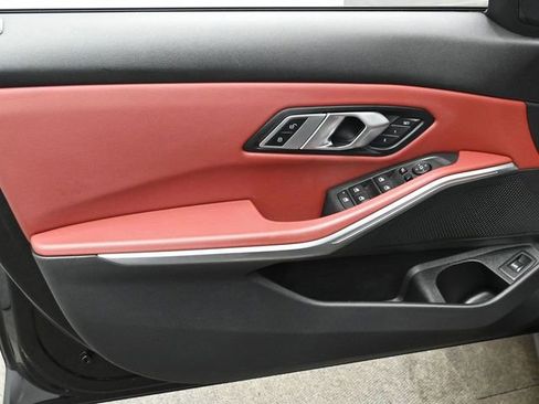 Used 2023 BMW 330i xDrive 330i xDrive w/ M Sport Package image 9