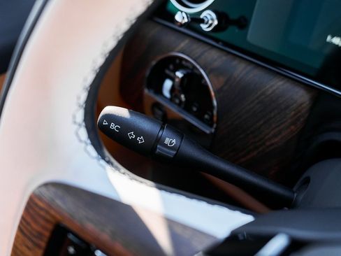 Used 2025 Rolls-Royce Cullinan image 72