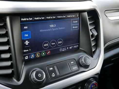 Used 2023 GMC Acadia SLT image 18