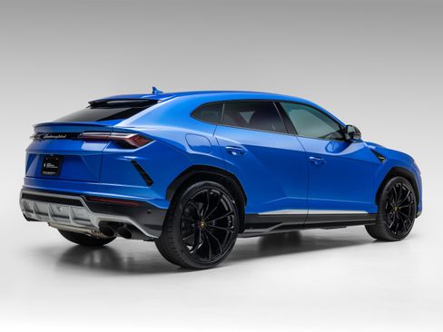 Used 2019 Lamborghini Urus image 8