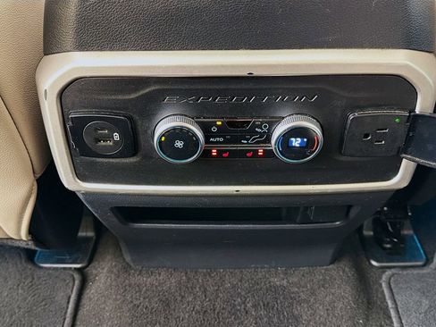 Used 2023 Ford Expedition Max Limited image 45