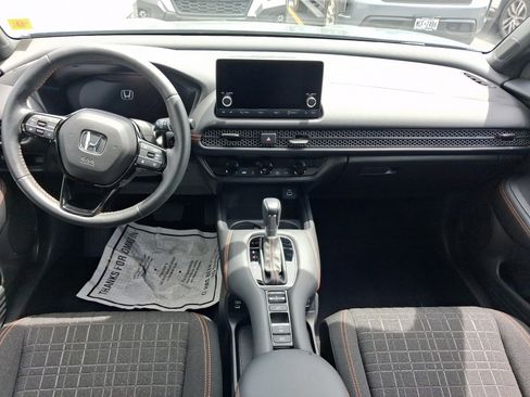 Used 2024 Honda HR-V Sport image 12
