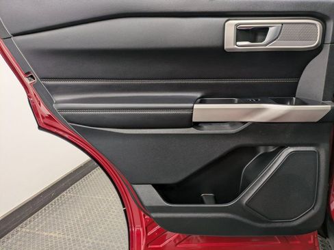 Used 2022 Ford Explorer Limited w/ Equipment Group 301A image 21