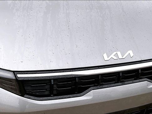 Used 2025 Kia K4 GT-Line w/ GT-Line Premium Package image 29