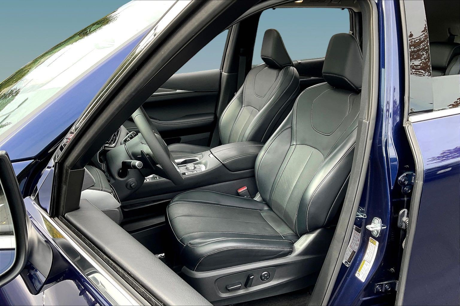 Certified 2023 INFINITI QX60 Luxe w/ Cargo Package AWD/4WD image 20