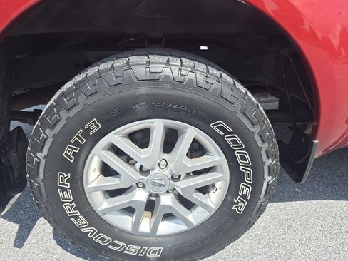 Used 2014 Nissan Frontier SV w/ SV Value Truck Package AWD/4WD image 33