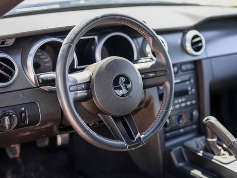 Used 2007 Ford Mustang Shelby GT500 RWD image 20