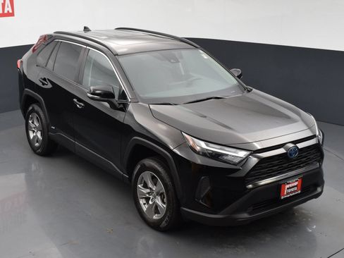 Used 2024 Toyota RAV4 XLE w/ Convenience Package AWD/4WD image 23