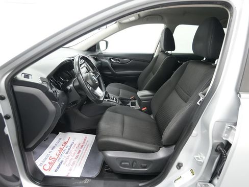 Used 2020 Nissan Rogue SV AWD/4WD image 14