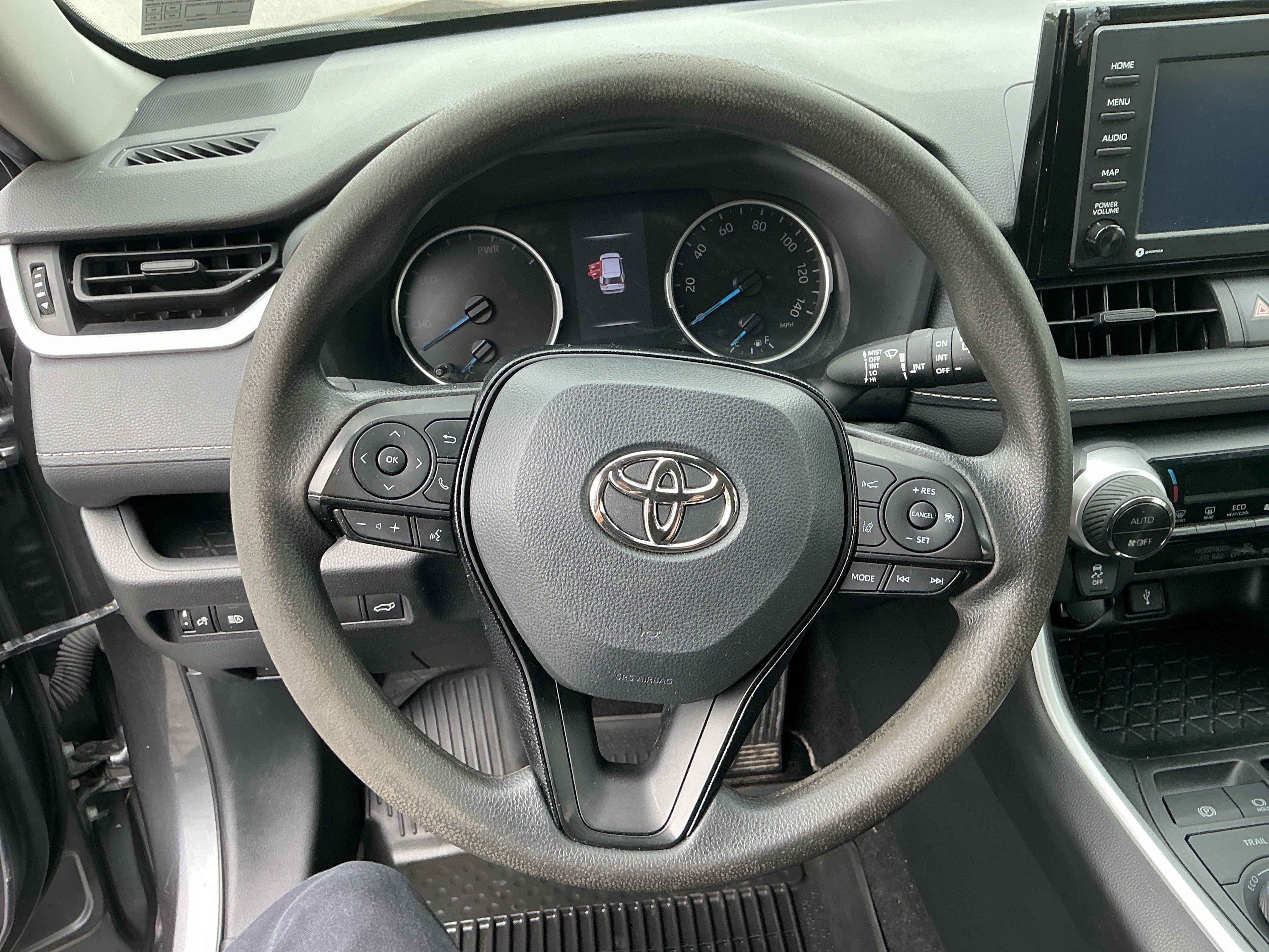Used 2021 Toyota RAV4 XLE w/ Convenience Package AWD/4WD image 14