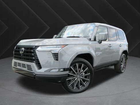 Used 2026 Lexus GX 550 w/ Accessory Package (2T) AWD/4WD image 1