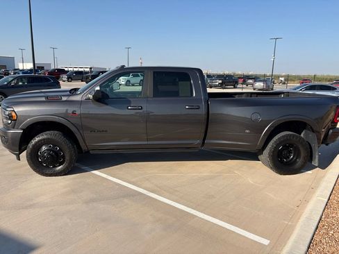 Used 2022 RAM 3500 Limited AWD/4WD image 13