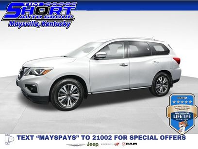 Used 2017 Nissan Pathfinder SL w/ SL Premium Package