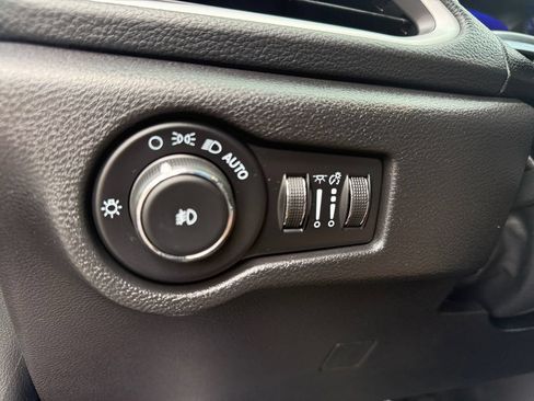 Used 2021 Chrysler Pacifica Touring-L w/ Premium & Safety Sphere Group AWD/4WD image 31