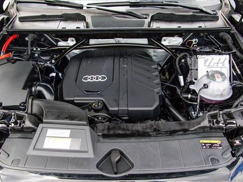 Certified 2025 Audi Q5 2.0T Premium Plus w/ Premium Plus Package AWD/4WD image 27