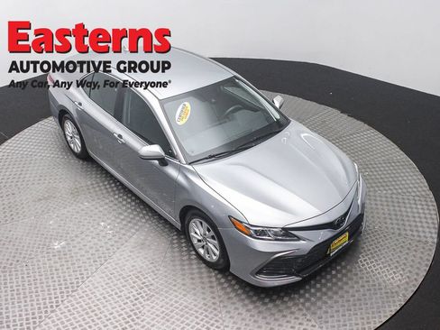 Used 2023 Toyota Camry LE FWD image 3