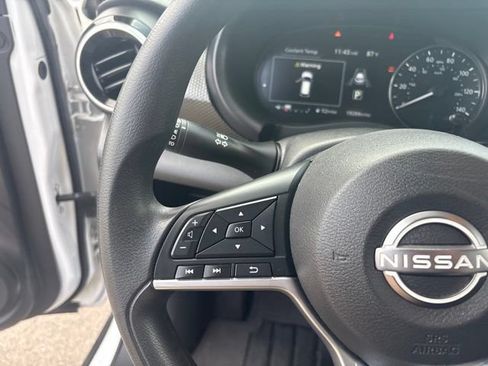 Used 2023 Nissan Kicks SV w/ Interior Electronics Package FWD image 28