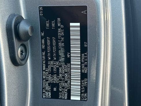 Certified 2026 Toyota Sienna XLE FWD image 36