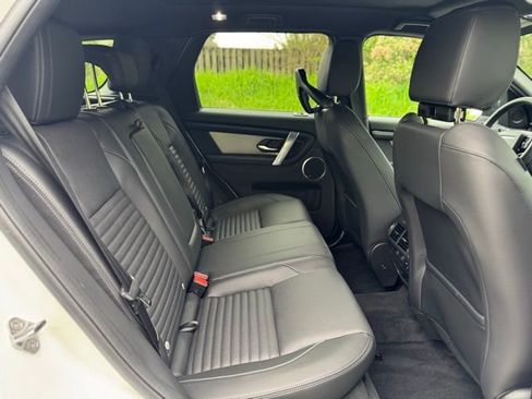 New 2026 Land Rover Discovery Sport Landmark AWD/4WD image 17