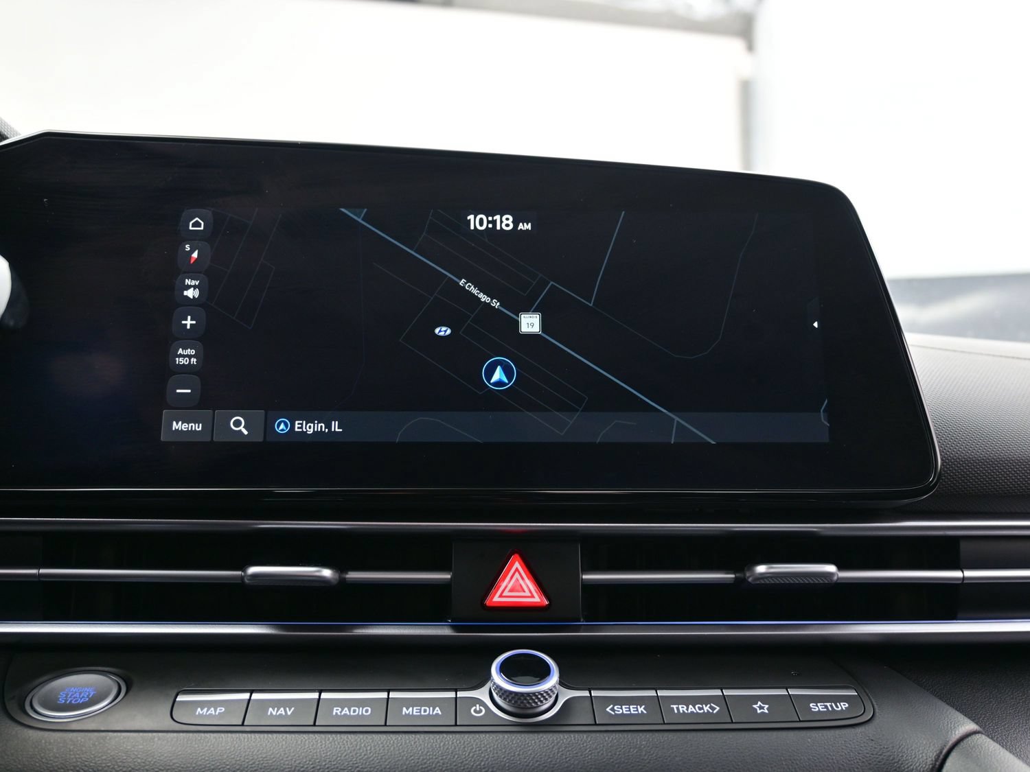 Certified 2025 Hyundai Elantra Limited FWD image 19