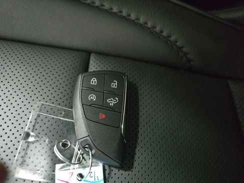 New 2026 GMC Sierra 3500 Denali w/ Denali Reserve Package AWD/4WD image 41