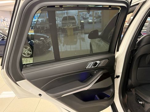 Used 2020 BMW X5 xDrive40i w/ Premium Package image 14