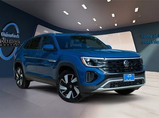 Certified 2025 Volkswagen Atlas Cross Sport SE video 1