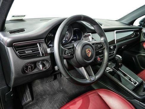 Used 2023 Porsche Macan GTS AWD/4WD image 9